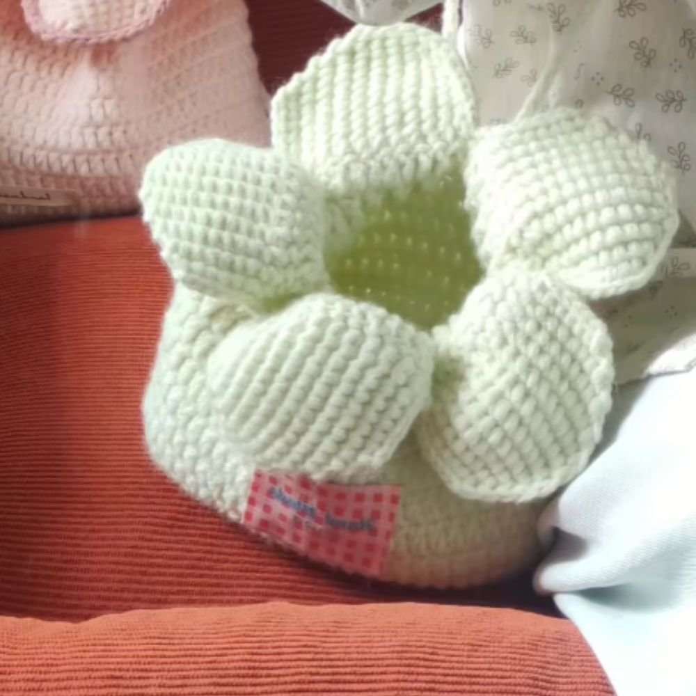 five petal flower purse crochet pattern